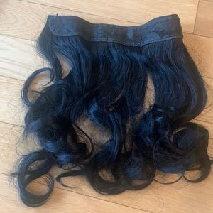 Halo Alive Black, soft waves, medium length hair extension piece. 10”. New.